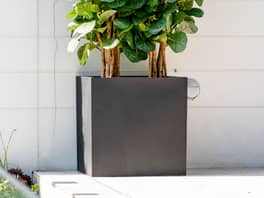Cubo Fiberstone Planter Black 216L