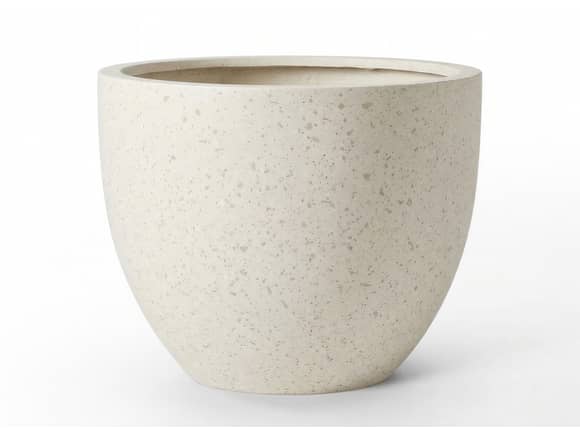 Huevo Fiberstone Planter Terrazzo 140L
